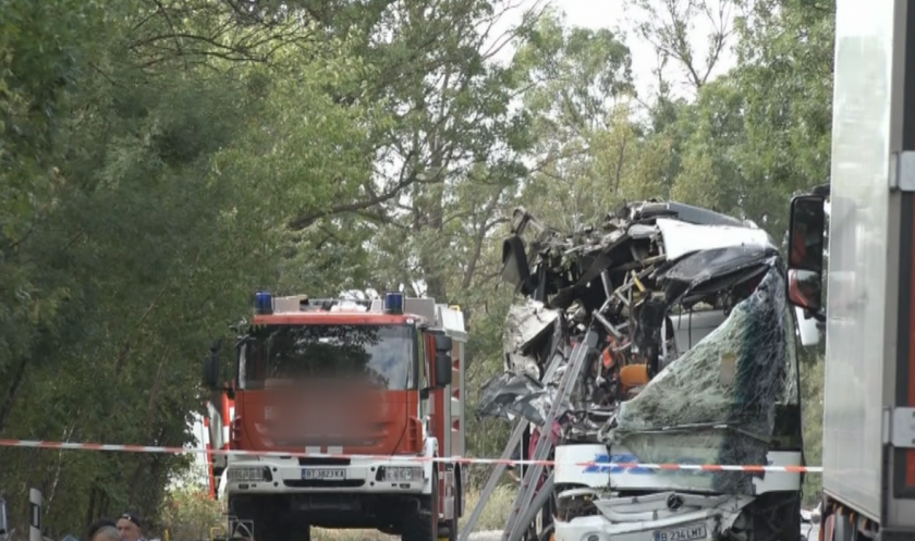 Съдът решава за мярката на шофьора на катастрофиралия автобус на пътя Велико Търново - Русе