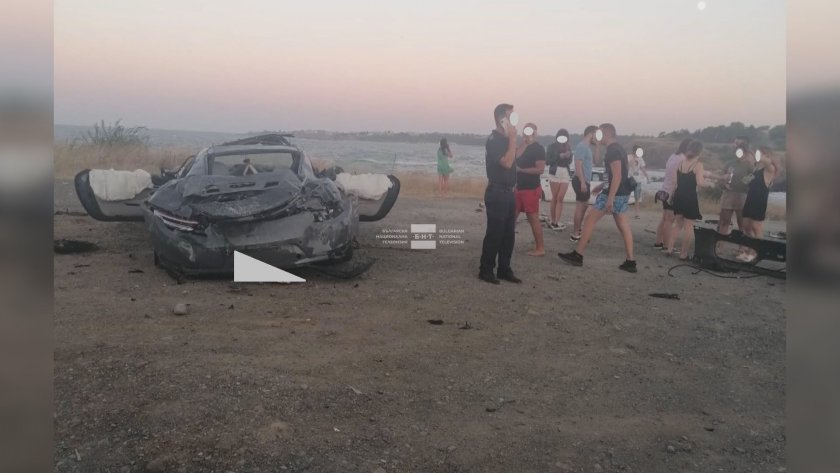 Група младежи се разминаха на косъм от смъртта, след като