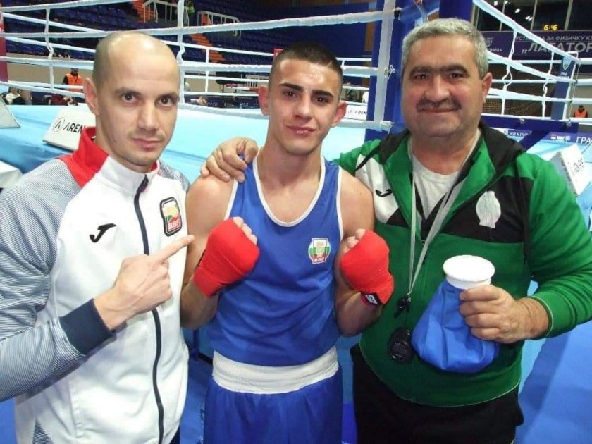 Николай Маринов донесе първата титла за България от международния боксов