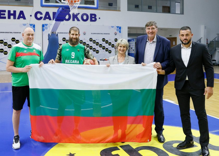 весела лечева изпрати знамето националите баскетбол европейското първенство