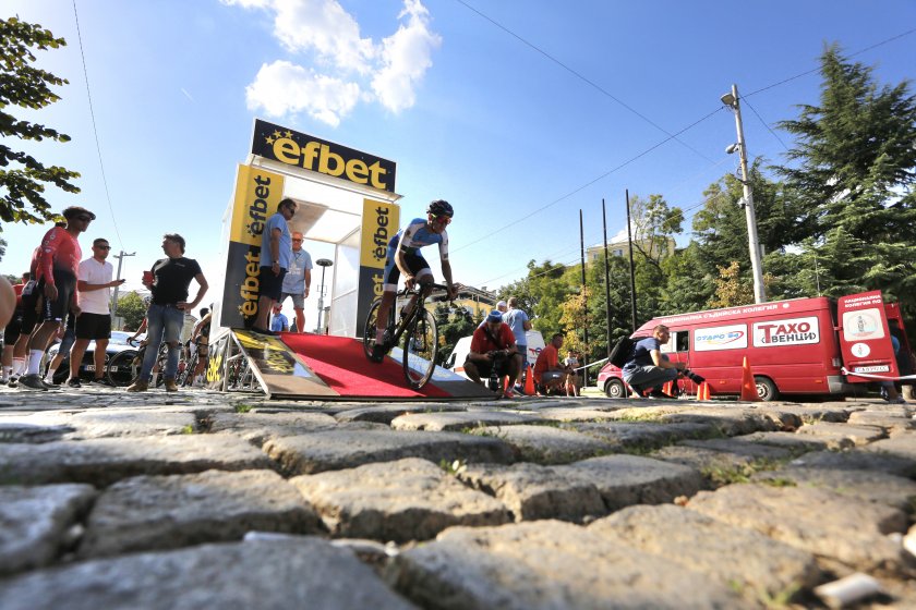 Участниците в 69-ата колоездачна обиколка на България преодоляха втория етап
