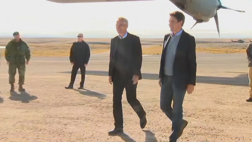 Генералният секретар на НАТО Йенс Столтенберг е в Канада, където