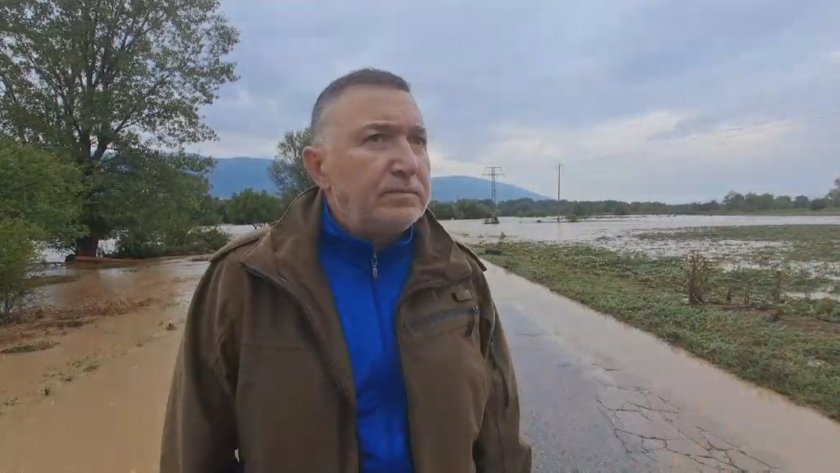 Тежко бедствие в Карловско заради поройните дъждове и силни води,