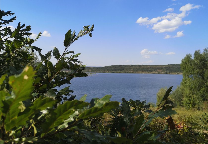 Днес ще е предимно слънчево. След обяд в масивите от