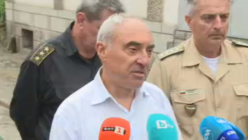 20 души са спасени от наводнените села в Карловско, няма