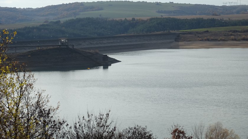 ДКК е приключила ремонта на около 70 язовира, но не може да ги предаде заради административни пречки