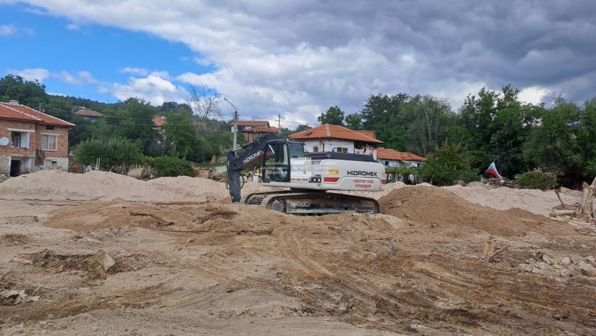 Липсва достатъчно лекогабаритна техника, с която да се разчистват дворовете