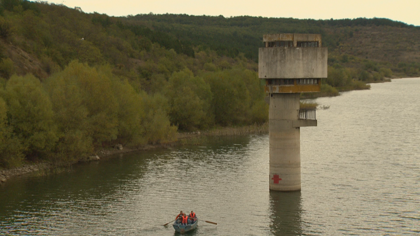 Продължават ли незаконните ремонти на язовири?