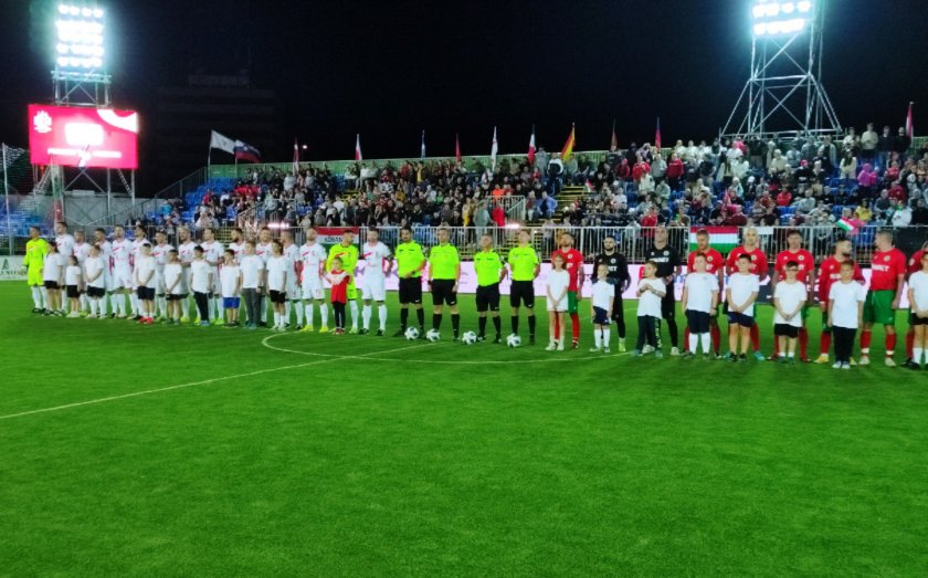българия победи домакина унгария старта световното футбол socca