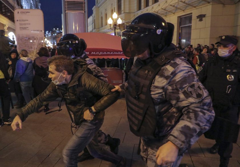 протести десетки арестувани русия обявената частична мобилизация