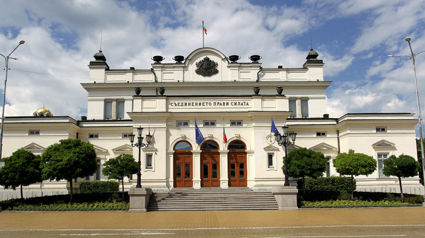 В България се очертава трудно съставяне на правителство, коментират световните