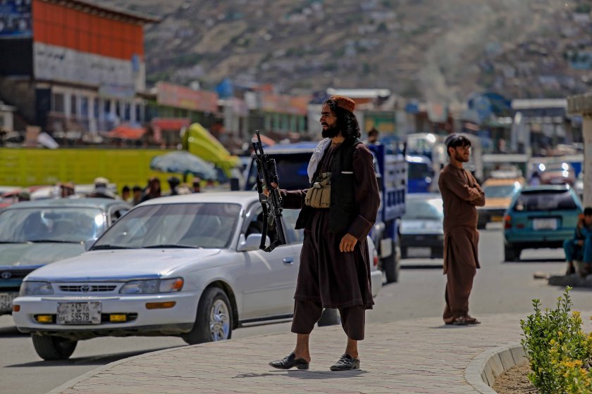 Най-малко двама души загинаха при взрив в Кабул