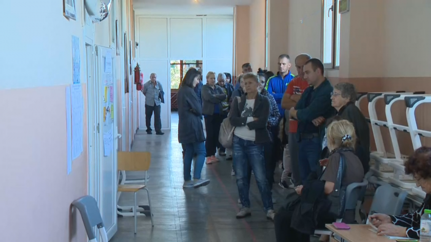 Към 11.00 ч.: Малко над 10% е активността в област Хасково