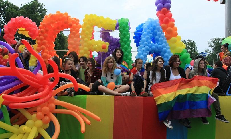Съветът на Европа иска от България законодателство за смяна на пола и защита на ЛГБТИ лицата и ромите