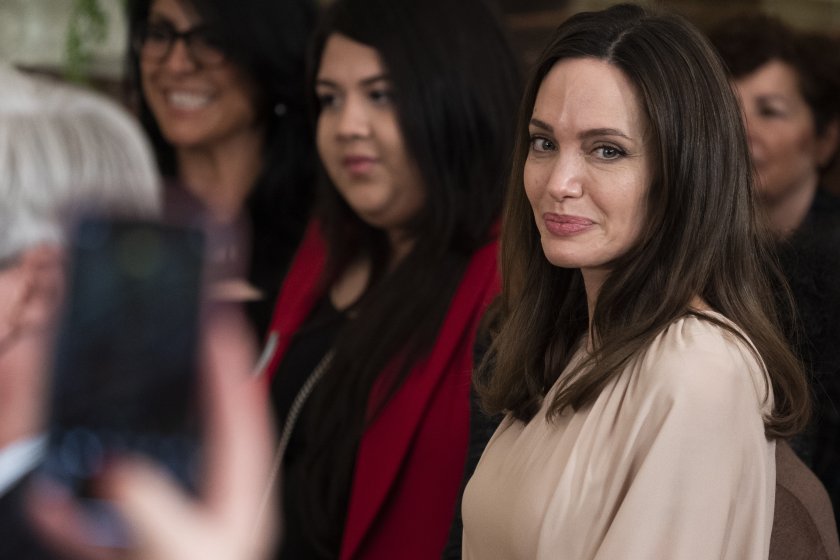 Анджелина Джоли обвинява Брад Пит в насилие