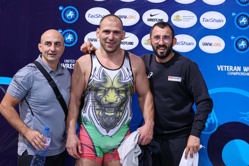 Драгомир Стойчев спечели бронзов медал на Световното по борба за ветерани в Пловдив