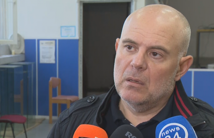 Главният прокурор Иван Гешев дава изявление пред медиите.Той посети столичния