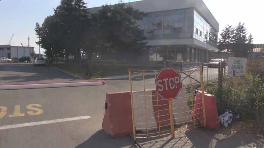 Преминаването през пристанището в Бургас е един от двата маршрута,