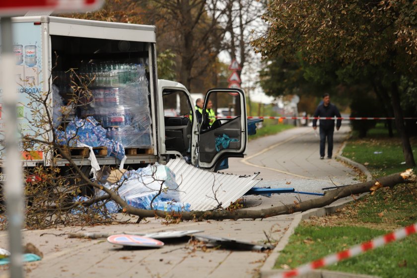 Валенти Иванов, шофьор на камиона, прегазил 19-годишно момиче в София,