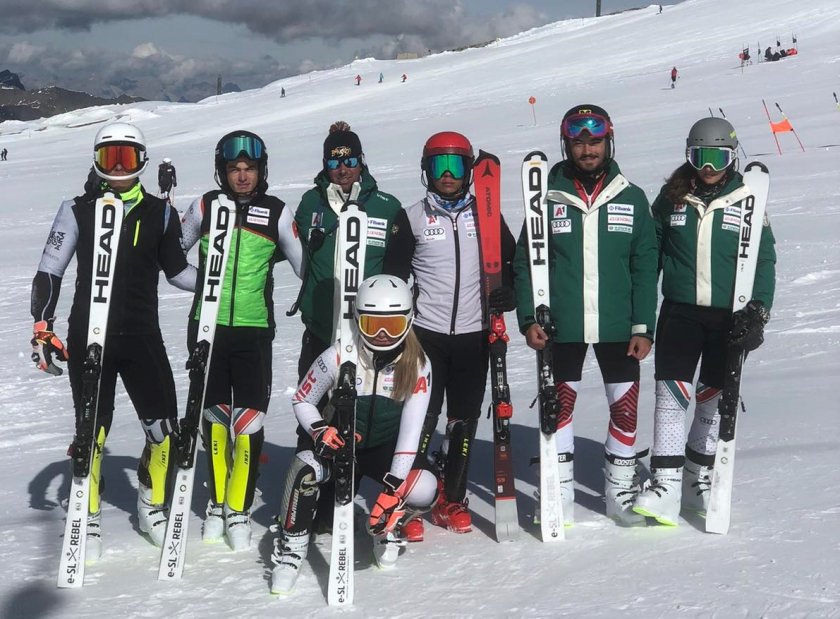 Националният Б отбор на България по ски алпийски дисциплини започна
