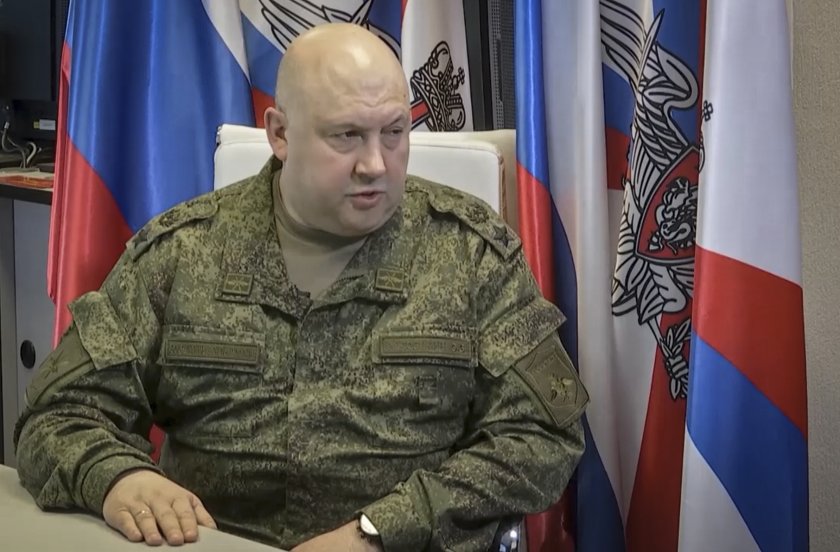 новият командващ руските сили украйна обстановката херсон