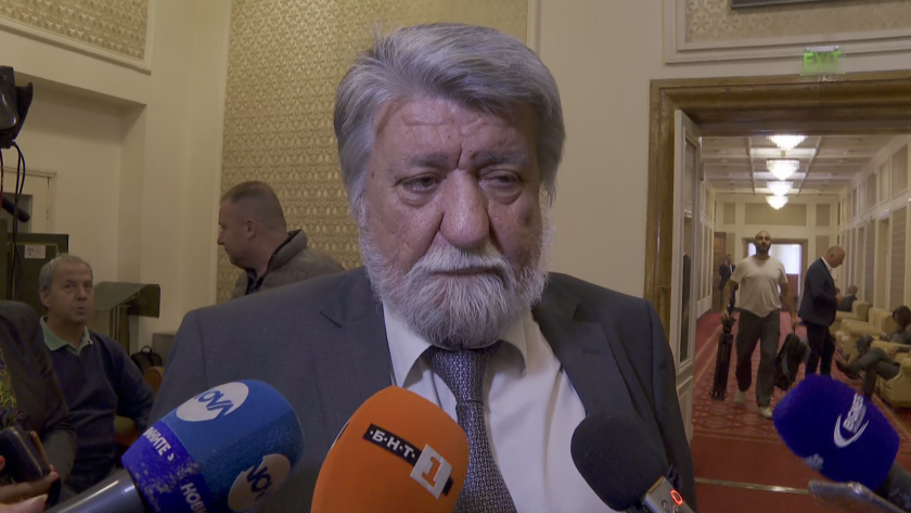 Ще опитаме още един ден, дано разумът надделее над ината.