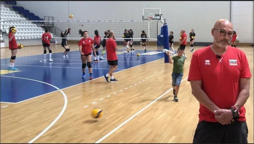 българия новосформиран национален отбор волейбол момичета години
