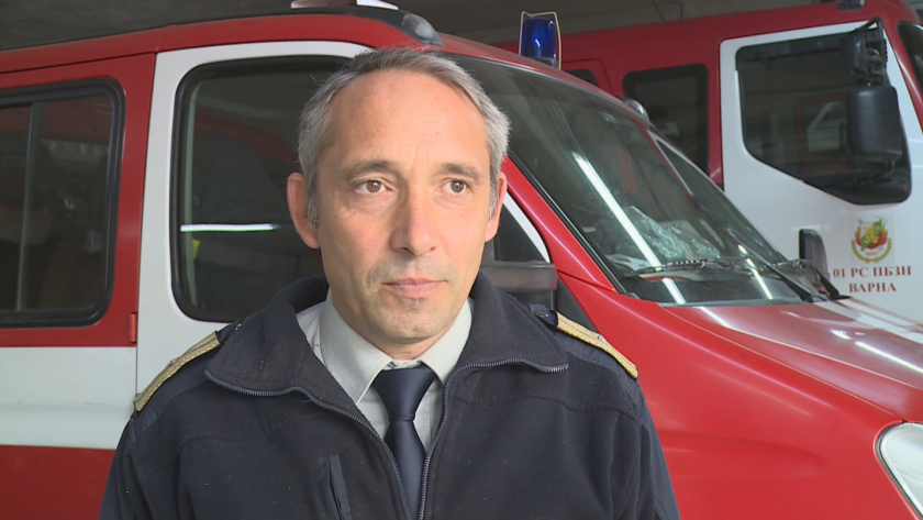 Старши инспектор Върбан Петков е героят, спасил хората от горящия