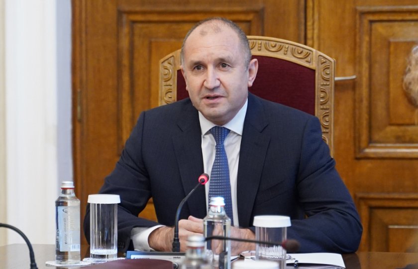 Президентът Румен Радев ще проведе консултации с представители на парламентарната