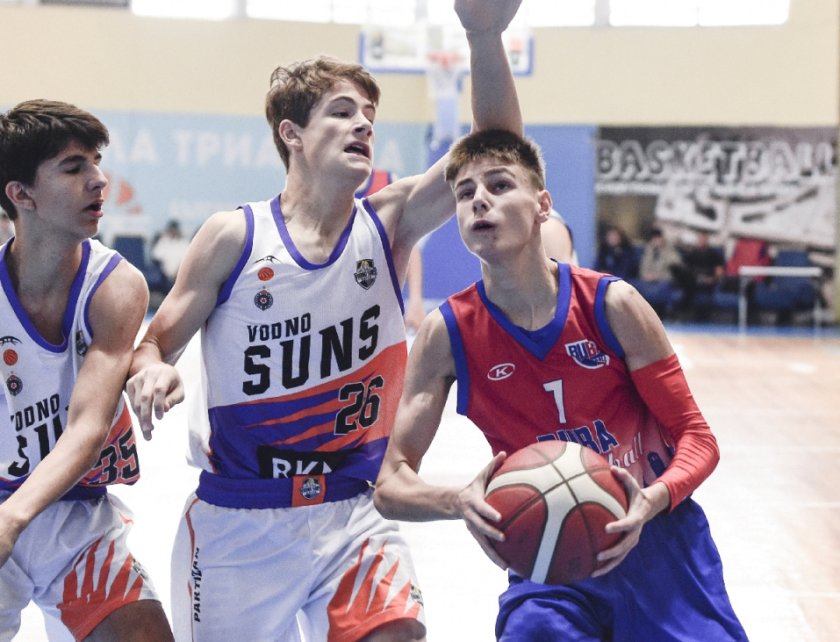 Трите български отбора започнаха с победи участието си в мачовете