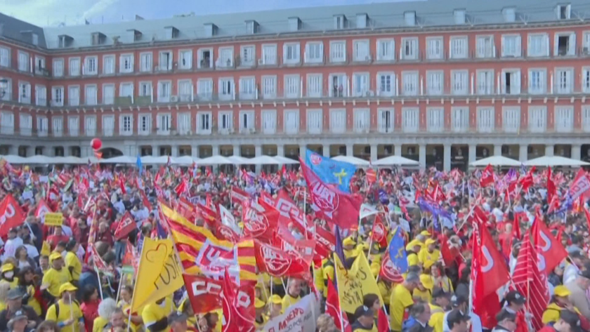 Масова демонстрация се проведе в Мадрид с искане за по-високи