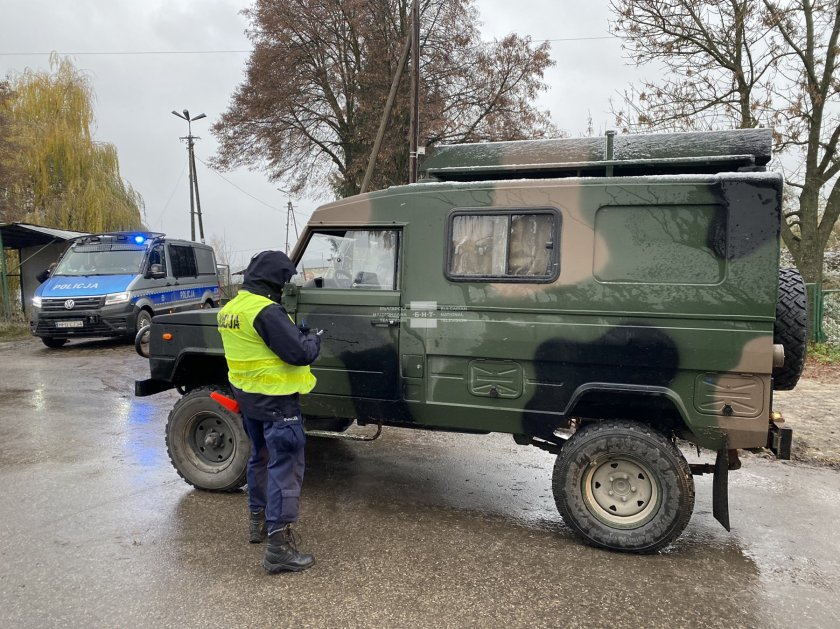 Продължава разследването на инцидента в полското село Пшеводув, където падна