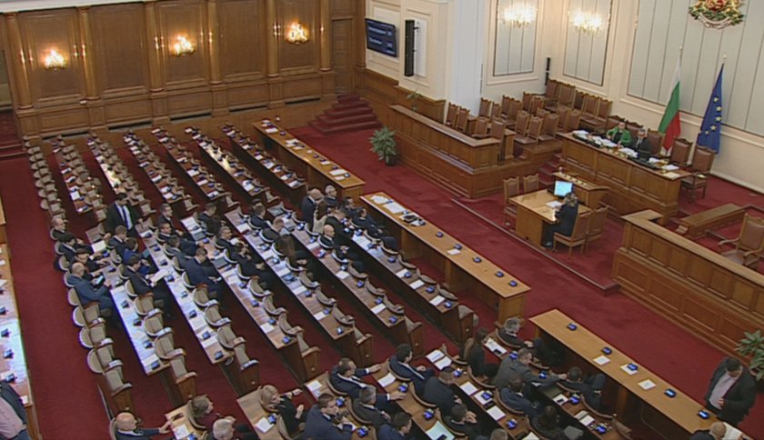 Народното събрание не събра кворум, при едва 89 регистрирани депутати.
