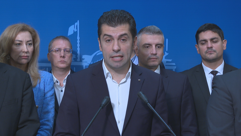 Гледате на живо брифинг на Продължаваме промяната