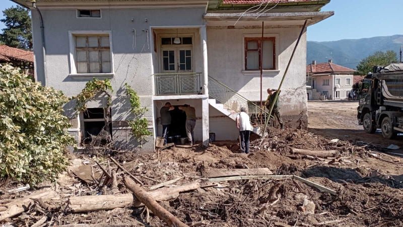655 получат собствениците напълно унищожените наводнението карловско къщи