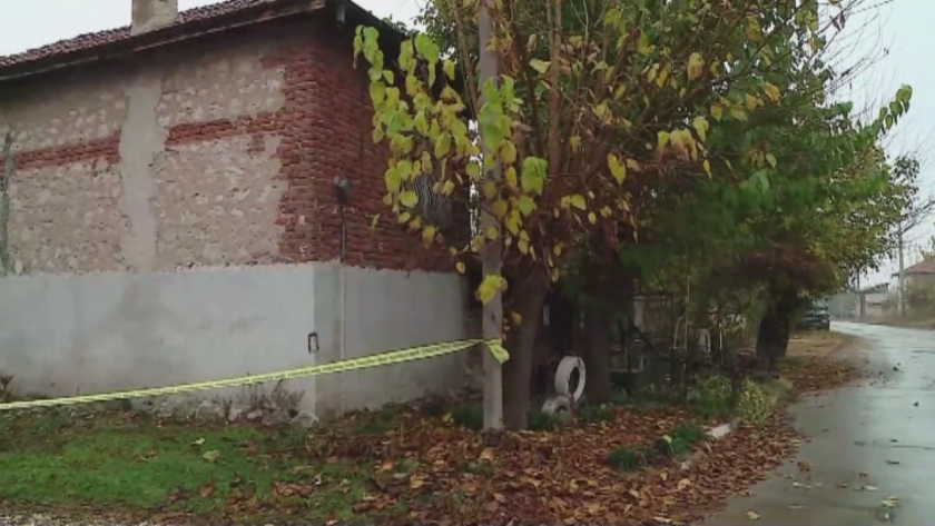 Издирваното 12 часа сирийско момиченце е добре, но остава в