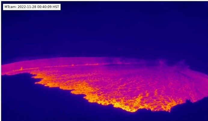 Мауна Лоа - най-големият активен вулкан в света започна да изригва на Хаваите (СНИМКИ)