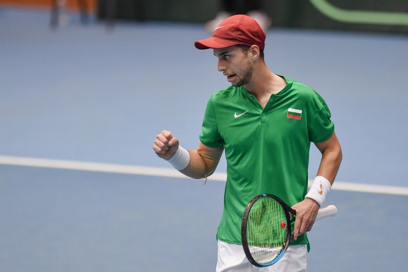 Адриан Андреев е на четвъртфинал на тенис турнира в Маспаломас