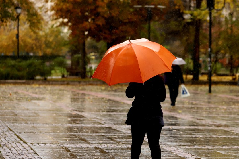 И днес в Предбалкана и високите западни полета ще продължи