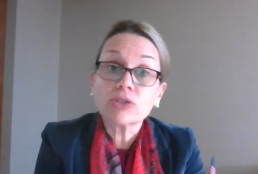 Американският посланик в НАТО пред БНТ: САЩ приветстват решението на България да предостави помощ на Украйна