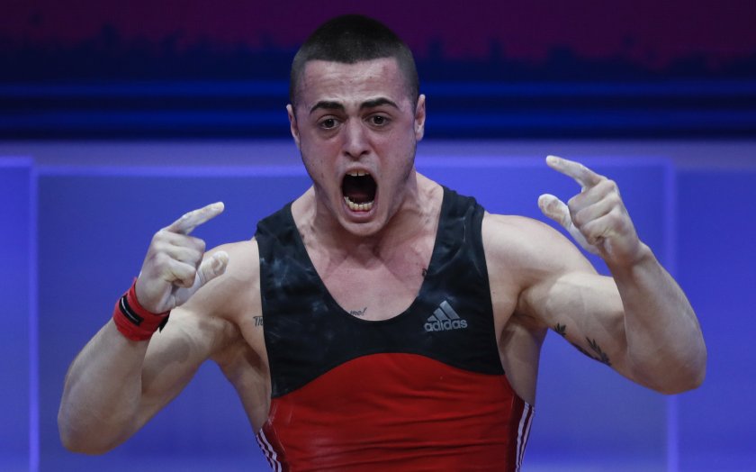 кузманов поздрави световния шампион вдигане тежести карлос насар