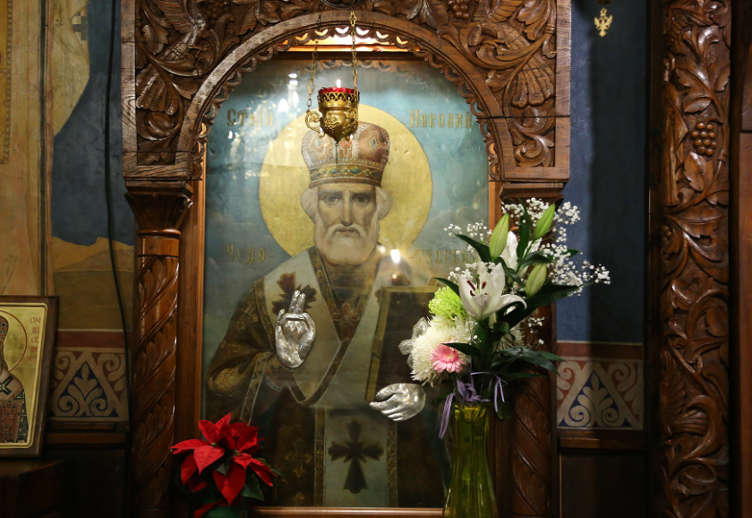 На 6 декември отбелязваме деня на Свети Николай Мирликийски Чудотворец.