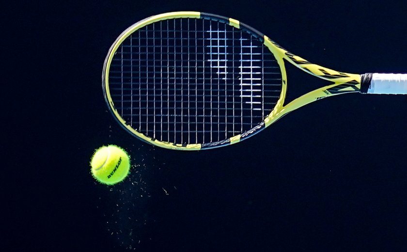 тенис топка ракета лого