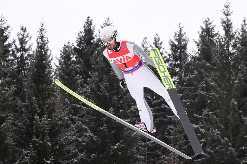 Владимир Зографски преодоля квалификациите на Световната купа по ски-скок в