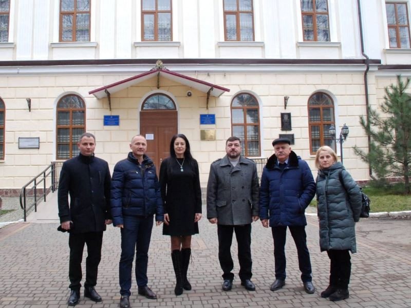 България дари генератори на българите в Болград