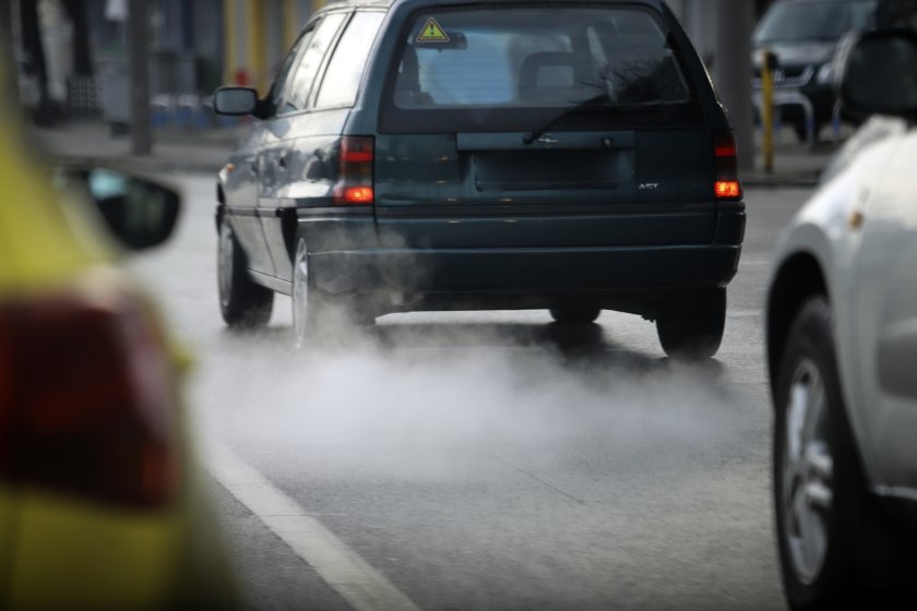 декември 2023 спират замърсяващите автомобили центъра софия