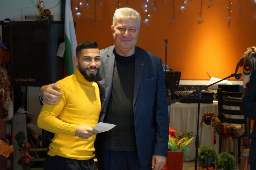 боксьорът даниел асенов стана спортист годината родната община тунджа