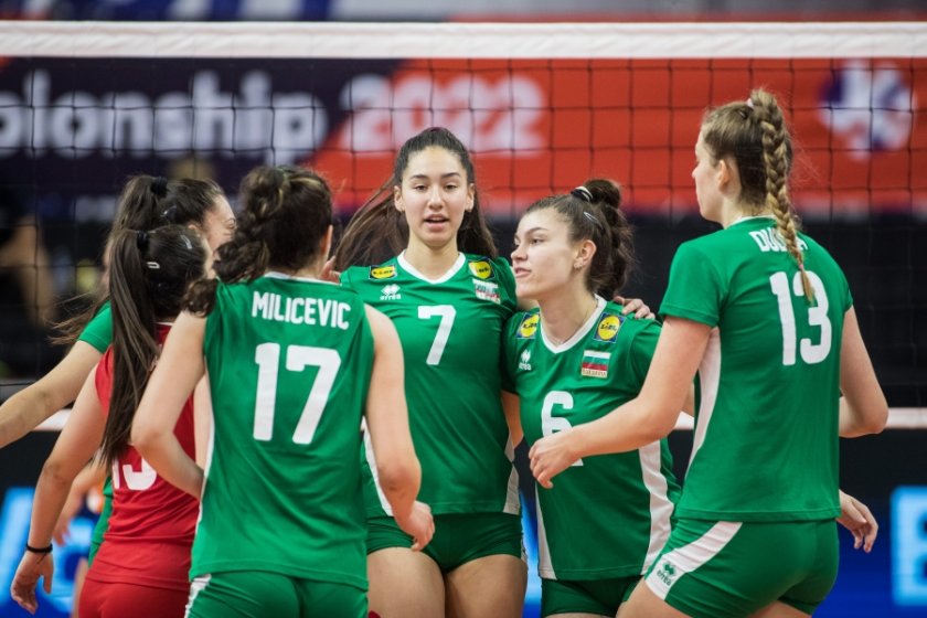 Националният отбор на България за жени под 17 години заминава