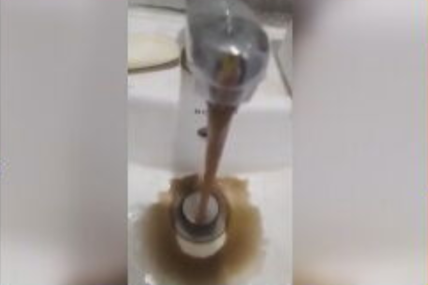 Зрители на БНТ подадоха сигнал за лошо качество на питейната