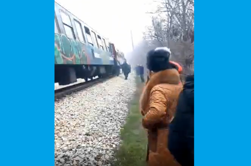 Пътнически влак се запали край Пордим. Локомотивът на влака от